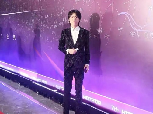 <b>云渡：持續“乘風破浪”，用時間淬煉鐵軍之心</b>